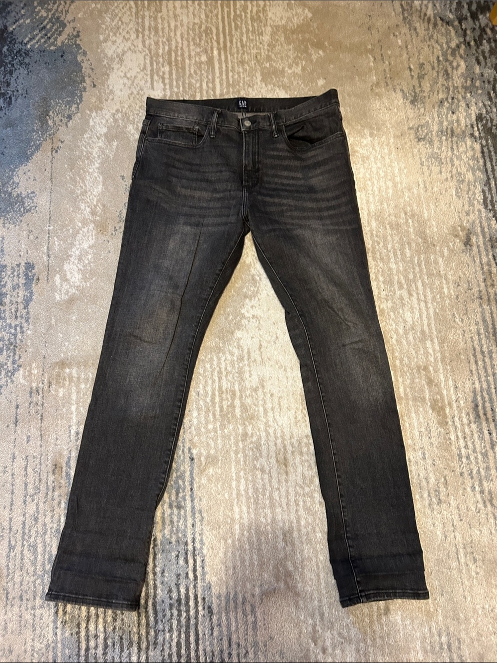 GAP Men’s Skinny Black Washed Jeans